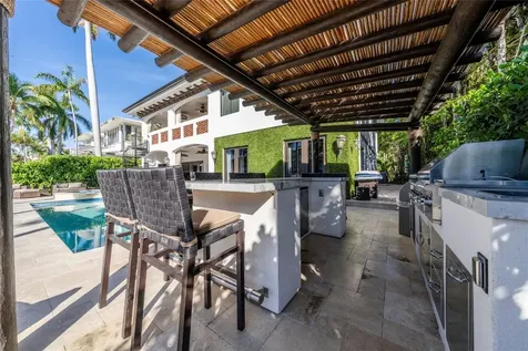 2430 Castilla Isle Fort Lauderdale FL 33301