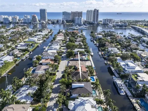 2430 Castilla Isle Fort Lauderdale FL 33301