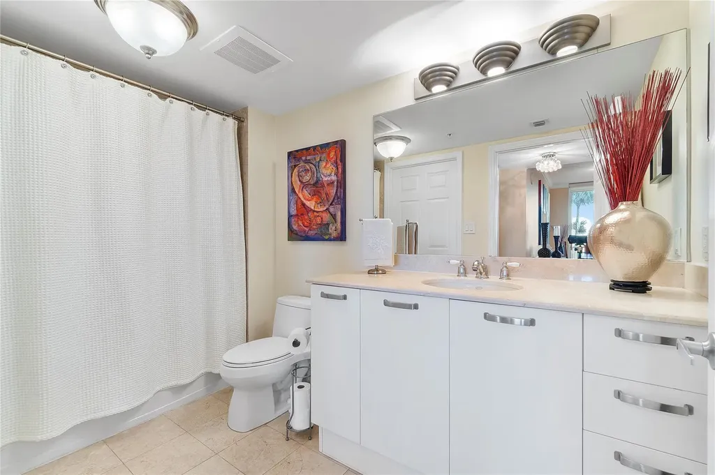 2011 N Ocean Boulevard Fort Lauderdale FL 33305