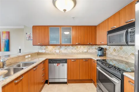 2011 N Ocean Boulevard Fort Lauderdale FL 33305