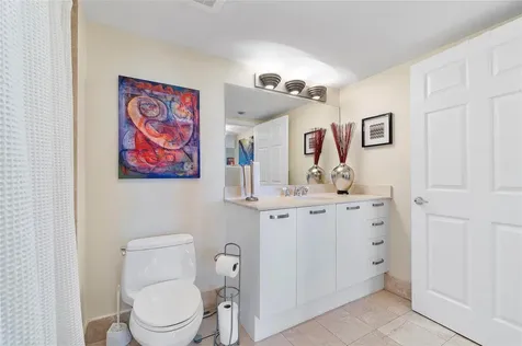 2011 N Ocean Boulevard Fort Lauderdale FL 33305