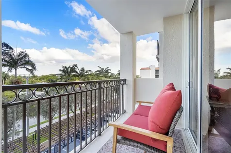 2011 N Ocean Boulevard Fort Lauderdale FL 33305