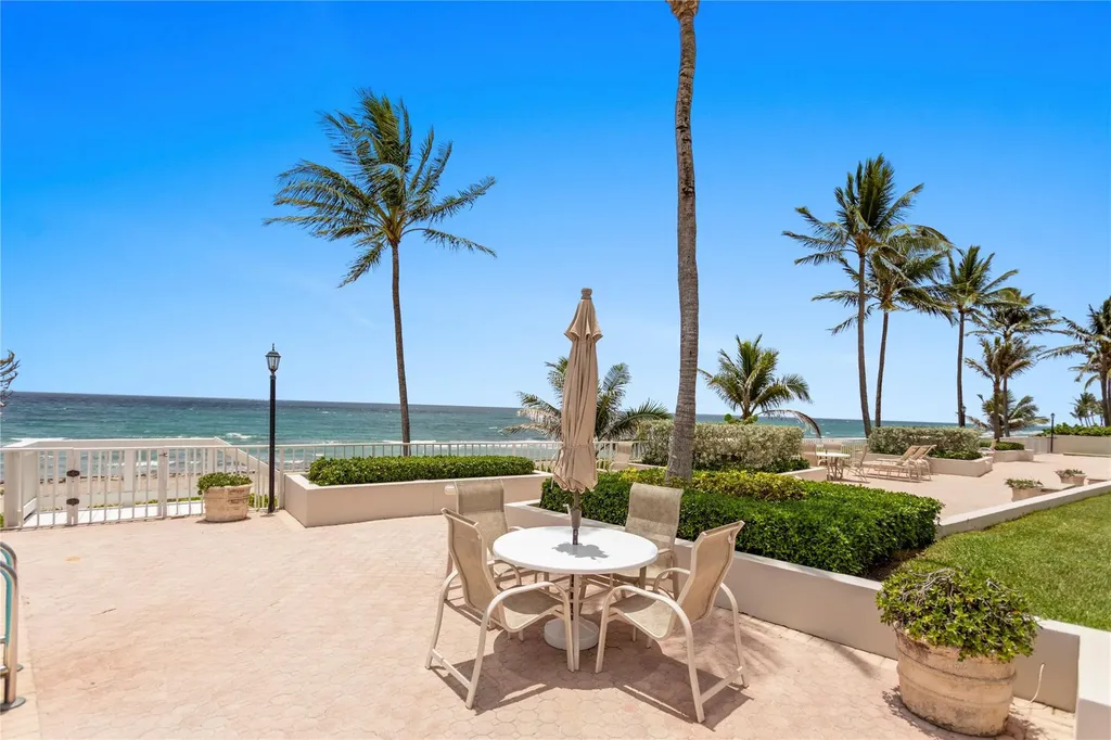 2917 S Ocean Boulevard Highland Beach FL 33487