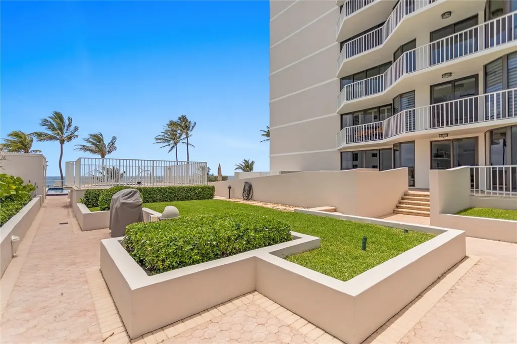 2917 S Ocean Boulevard Highland Beach FL 33487