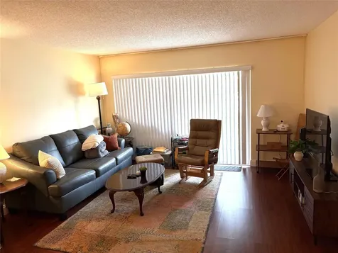 3571 Inverrary Drive Lauderhill FL 33319