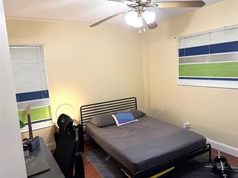 3571 Inverrary Drive Lauderhill FL 33319