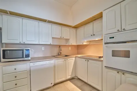 19390 Collins Avenue Sunny Isles Beach FL 33160