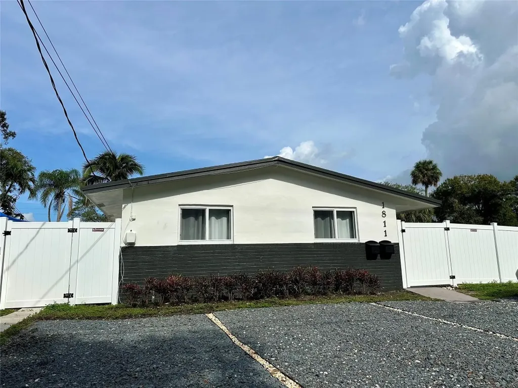 1811 SW 21st Street Fort Lauderdale FL 33315