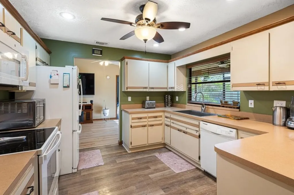 886 SE Odonnell Lane Port St Lucie FL 34983