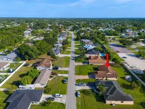 886 SE Odonnell Lane Port St Lucie FL 34983