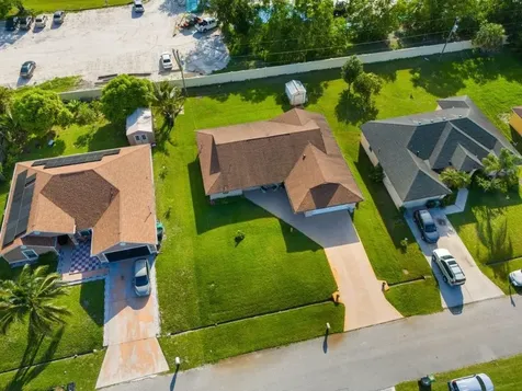 886 SE Odonnell Lane Port St Lucie FL 34983