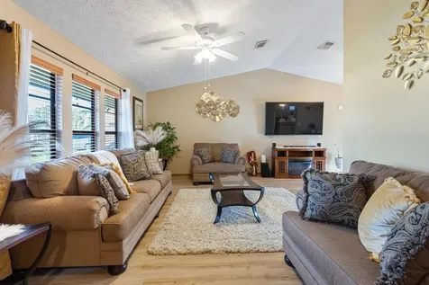 886 SE Odonnell Lane Port St Lucie FL 34983