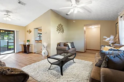 886 SE Odonnell Lane Port St Lucie FL 34983