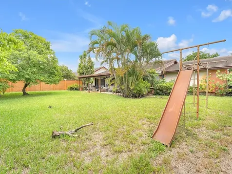 20100 NE 10th Place Way Miami FL 33179
