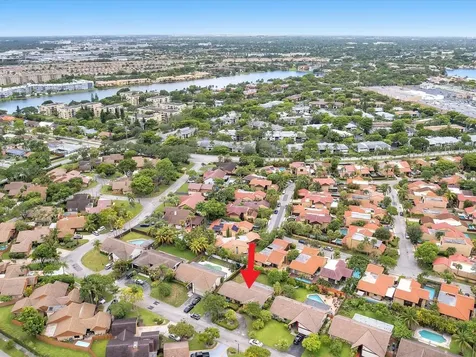 20100 NE 10th Place Way Miami FL 33179
