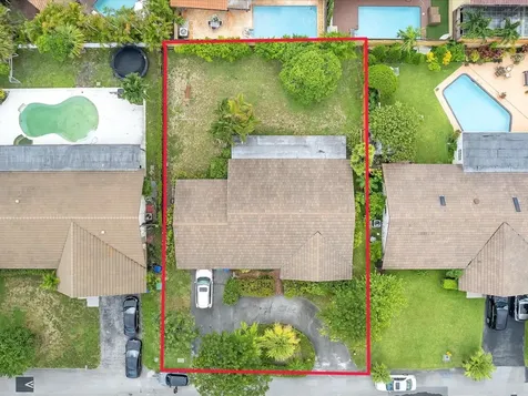 20100 NE 10th Place Way Miami FL 33179