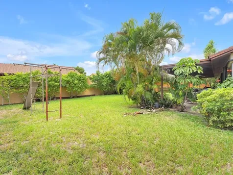 20100 NE 10th Place Way Miami FL 33179