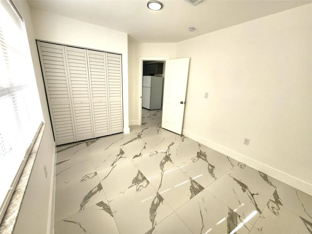 2466 Lincoln Street Hollywood FL 33020