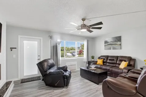435 Durham O Deerfield Beach FL 33442