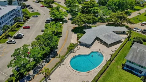 435 Durham O Deerfield Beach FL 33442