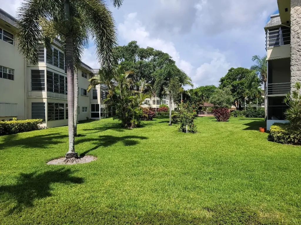 4451 NW 16th Street Fort Lauderdale FL 33313