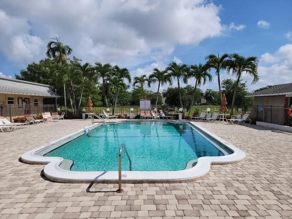 4451 NW 16th Street Fort Lauderdale FL 33313