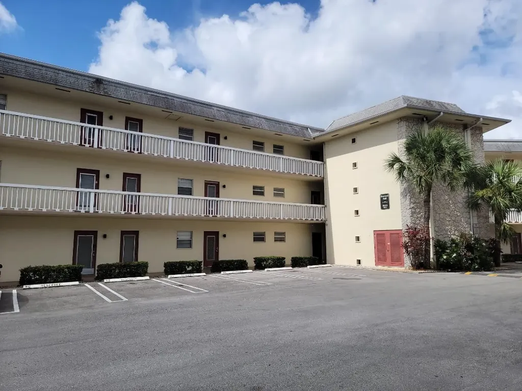 4451 NW 16th Street Fort Lauderdale FL 33313