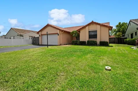 6341 Gauntlet Hall Lane Davie FL 33331