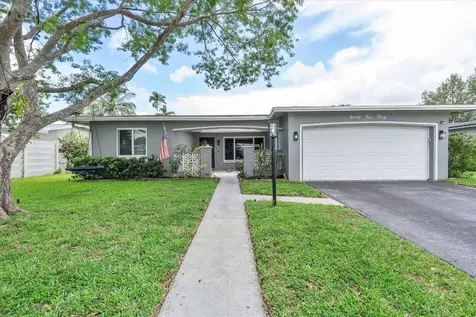 9440 NW 24th Place Pembroke Pines FL 33024