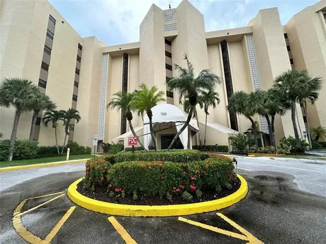 Lauderhill FL 33319