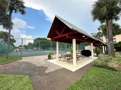 Lauderhill FL 33319