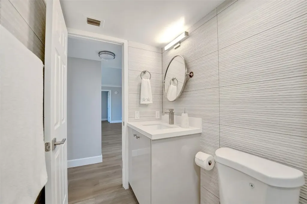 3200 Port Royale Drive N Fort Lauderdale FL 33308