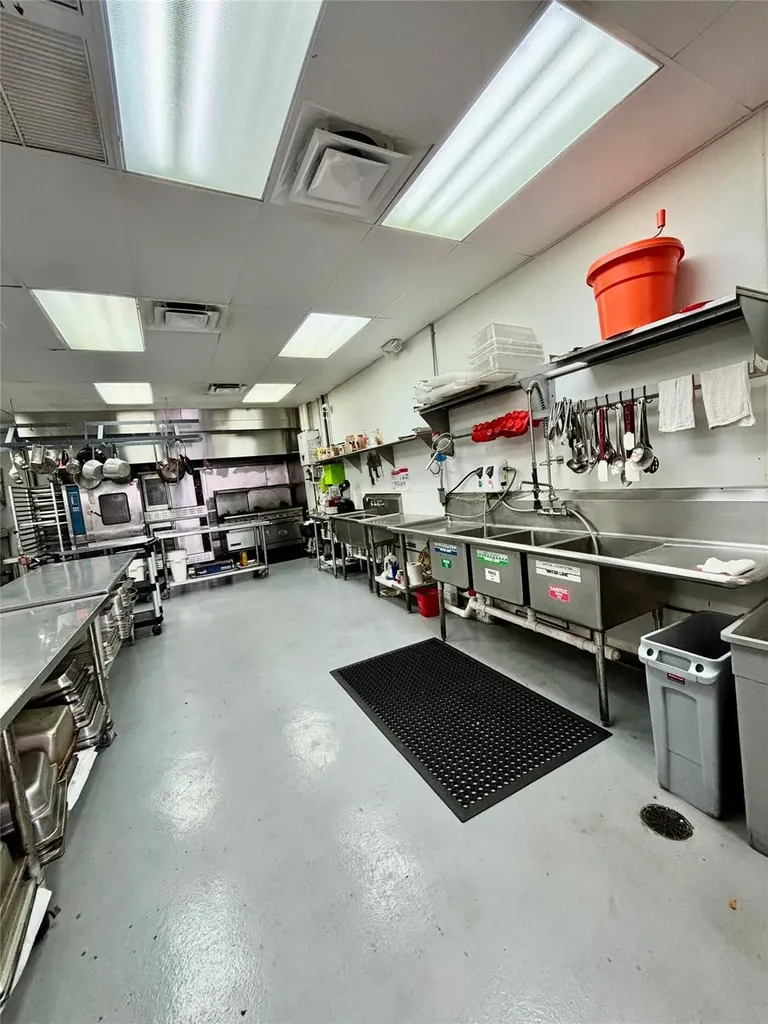 7188 SW 47th Street Miami FL 33155