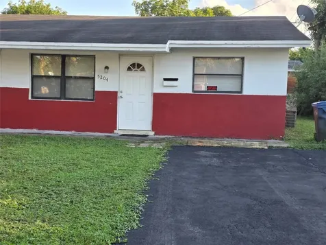 5204 NW 15th Court Lauderhill FL 33313