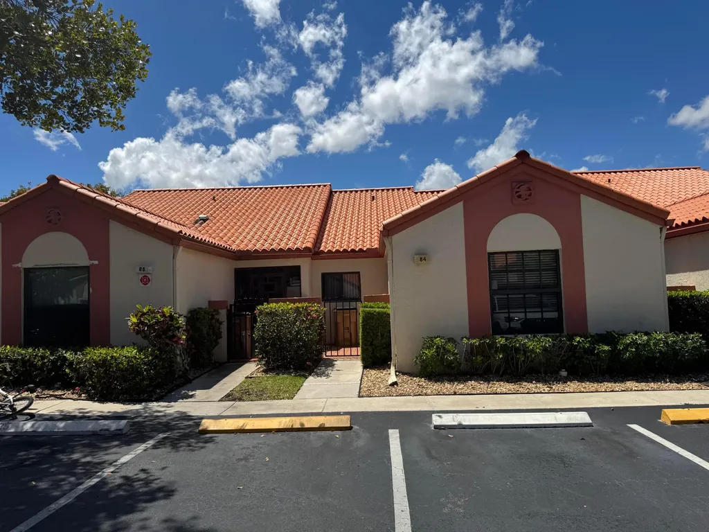 84 Centennial Court Deerfield Beach FL 33442