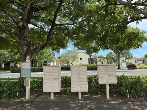 84 Centennial Court Deerfield Beach FL 33442