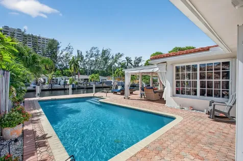 2534 SE 14th Street Pompano Beach FL 33062
