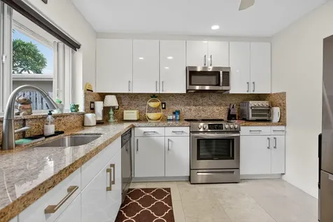 2534 SE 14th Street Pompano Beach FL 33062