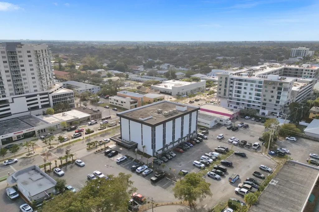 2131 E Hollywood Boulevard Hollywood FL 33020