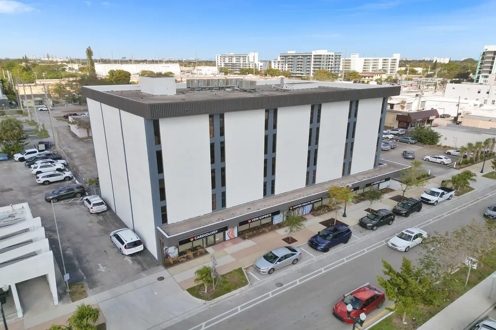 2131 E Hollywood Boulevard Hollywood FL 33020