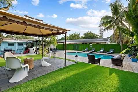 1813 SW 10th Court Fort Lauderdale FL 33312