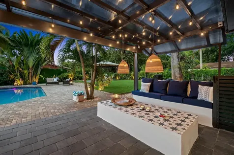1813 SW 10th Court Fort Lauderdale FL 33312