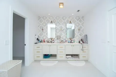 8208 Twin Lake Drive Boca Raton FL 33496