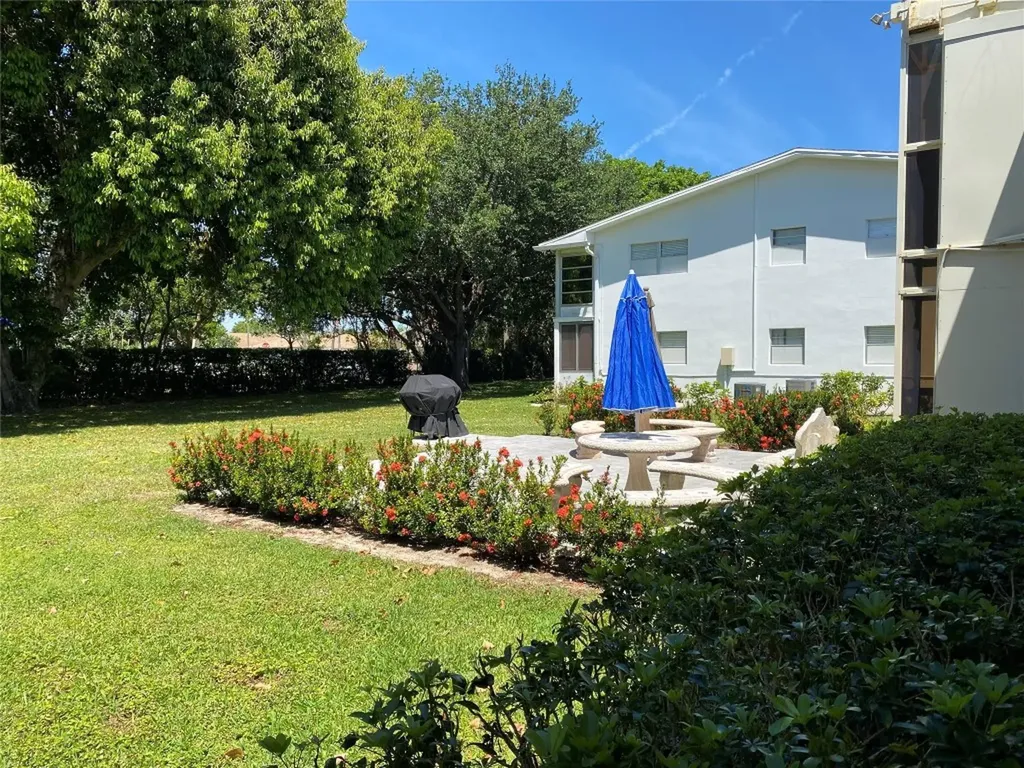 209 Ventnor M Deerfield Beach FL 33442