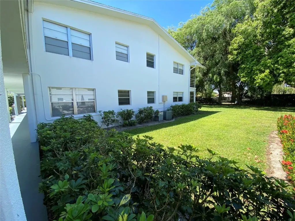 209 Ventnor M Deerfield Beach FL 33442