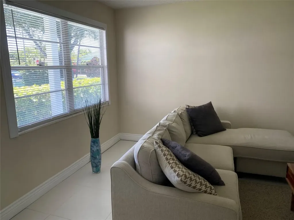 209 Ventnor M Deerfield Beach FL 33442