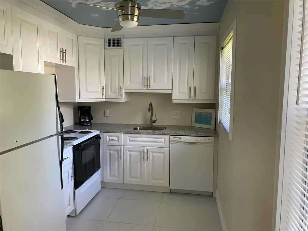 209 Ventnor M Deerfield Beach FL 33442