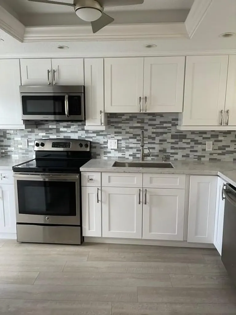 2731 NE 14th Street Causeway Pompano Beach FL 33062