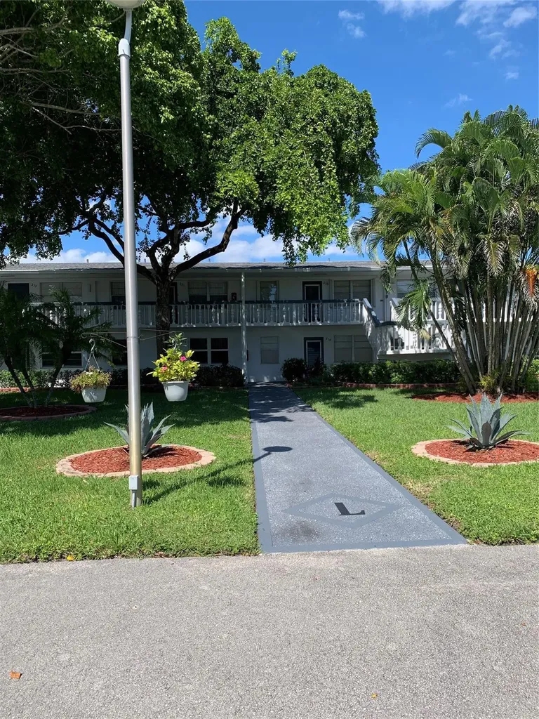 236 Prescott-l Deerfield Beach FL 33442