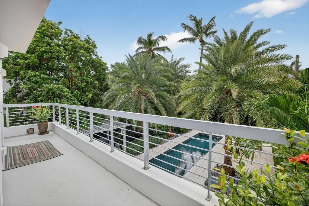 2401 N Atlantic Boulevard Fort Lauderdale FL 33305